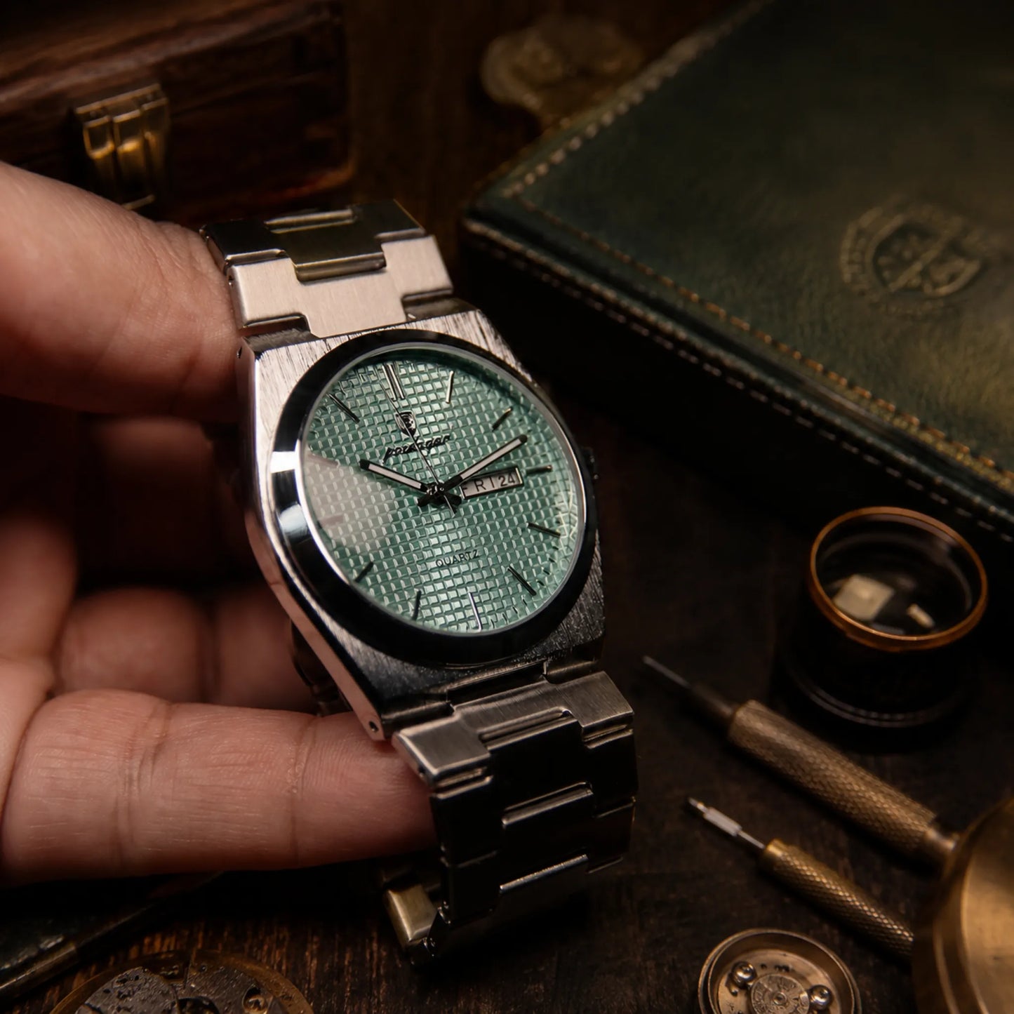 Montrisse Guilloche