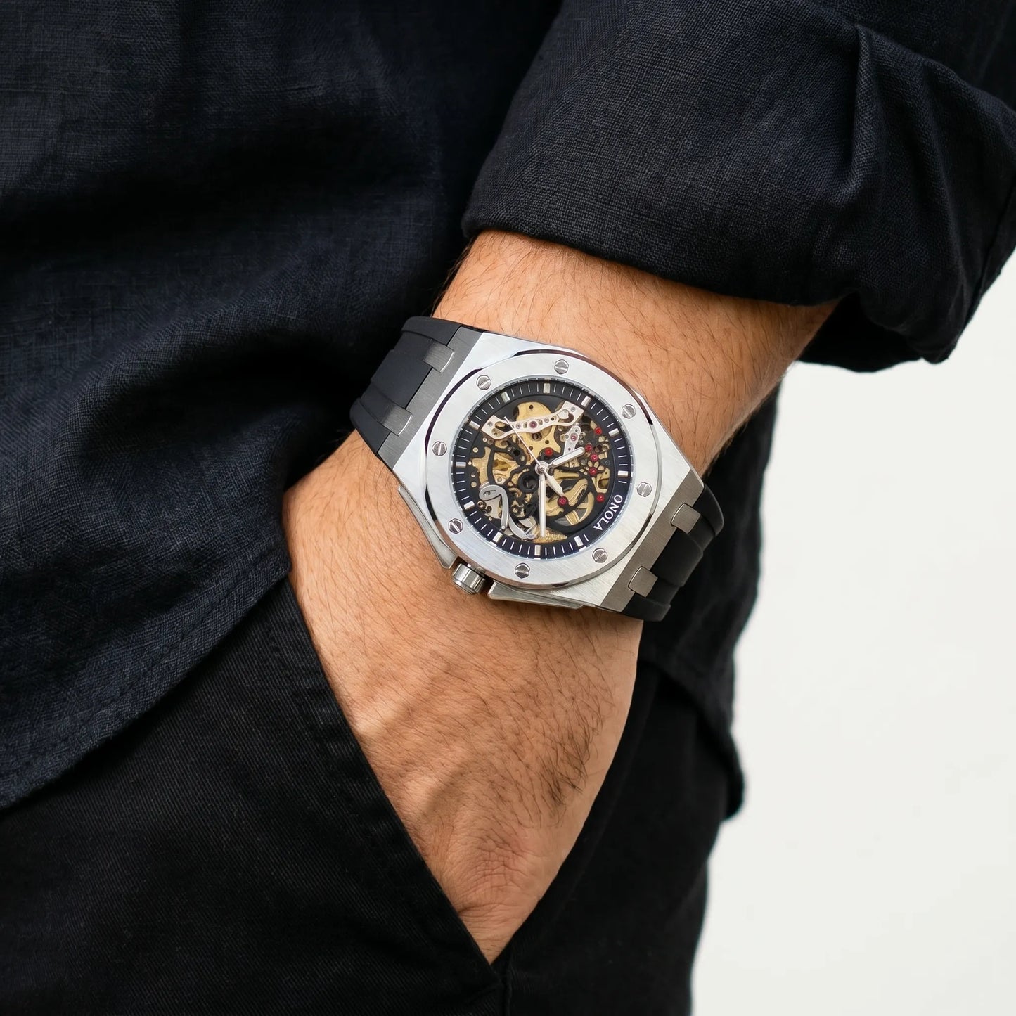 Montrisse Obsidian Crest